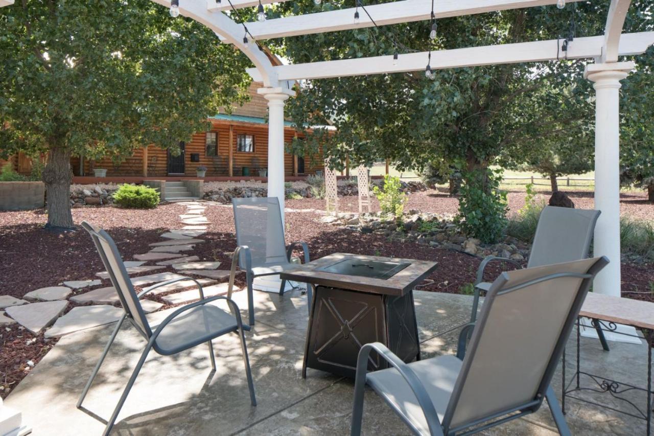 Quarter Horse Inn & Lodge Williams Exterior foto